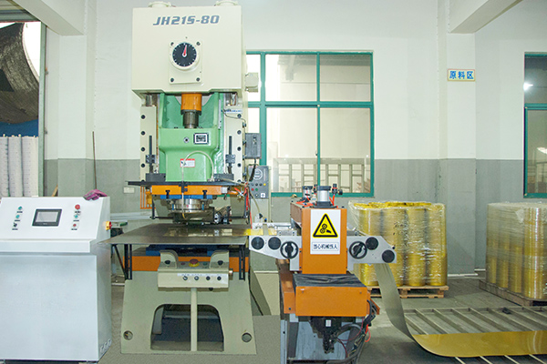 Automatic punching machine